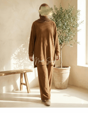 Modest Rippen Zweiteiler in Braun