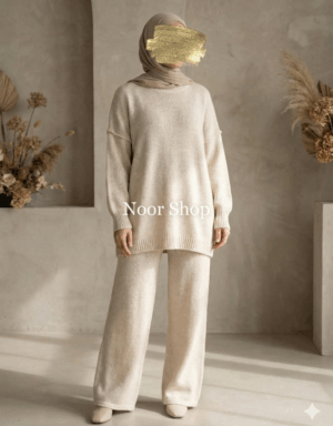 Beiger Strick-Zweiteiler